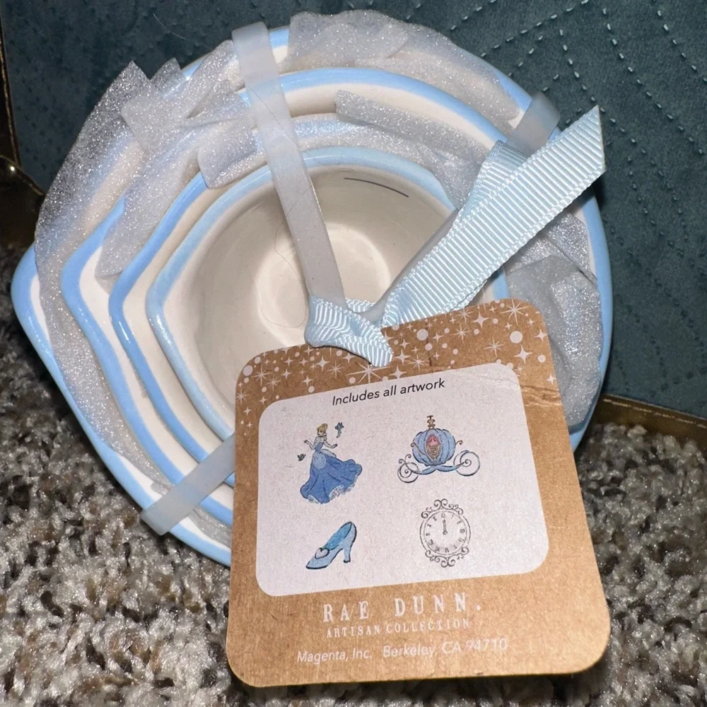 Cinderella Measuring Cups Glass